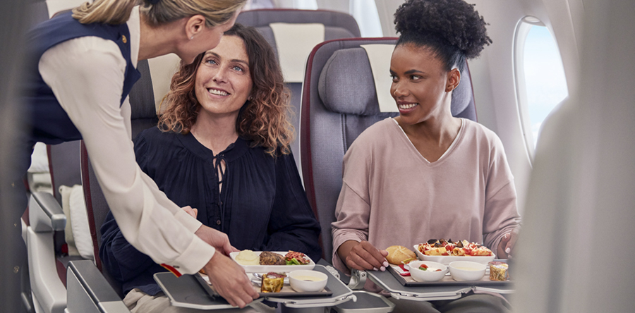 Iberia presenta sus nuevos menús de verano 2025